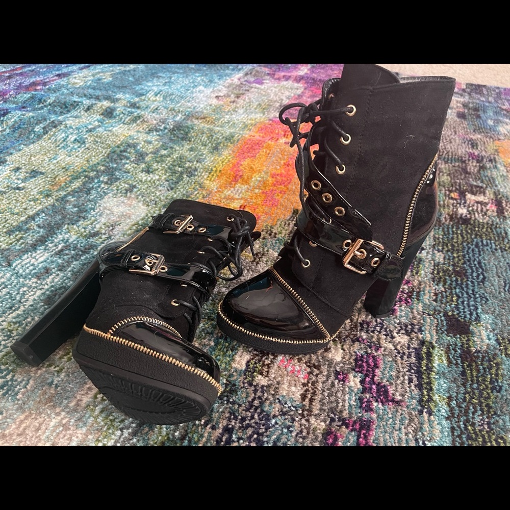 Black mid boots